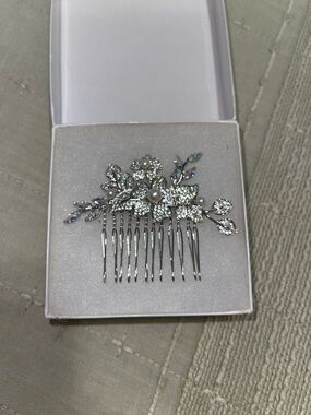 Silver Floral Crystal Pearl Hair Comb - Women Accessories